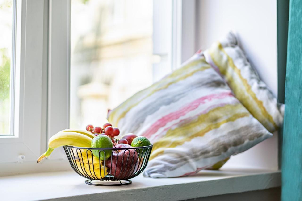 Stylish Studio In The Heart Of The City. Warschau Buitenkant foto