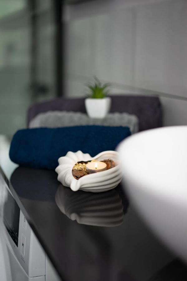 Stylish Studio In The Heart Of The City. Warschau Buitenkant foto