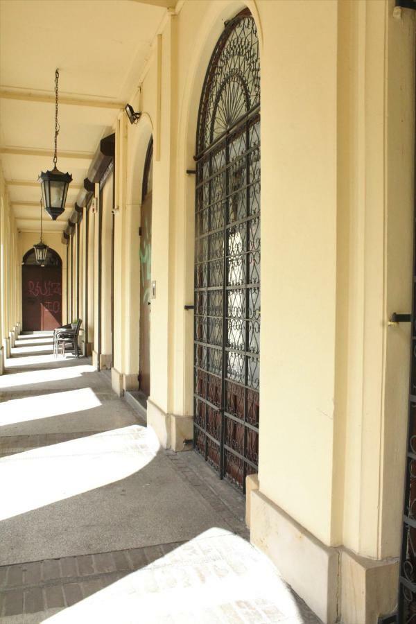 Stylish Studio In The Heart Of The City. Warschau Buitenkant foto